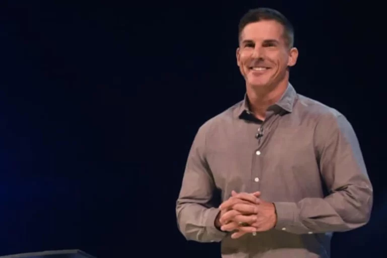 Pastor Craig Groeschel